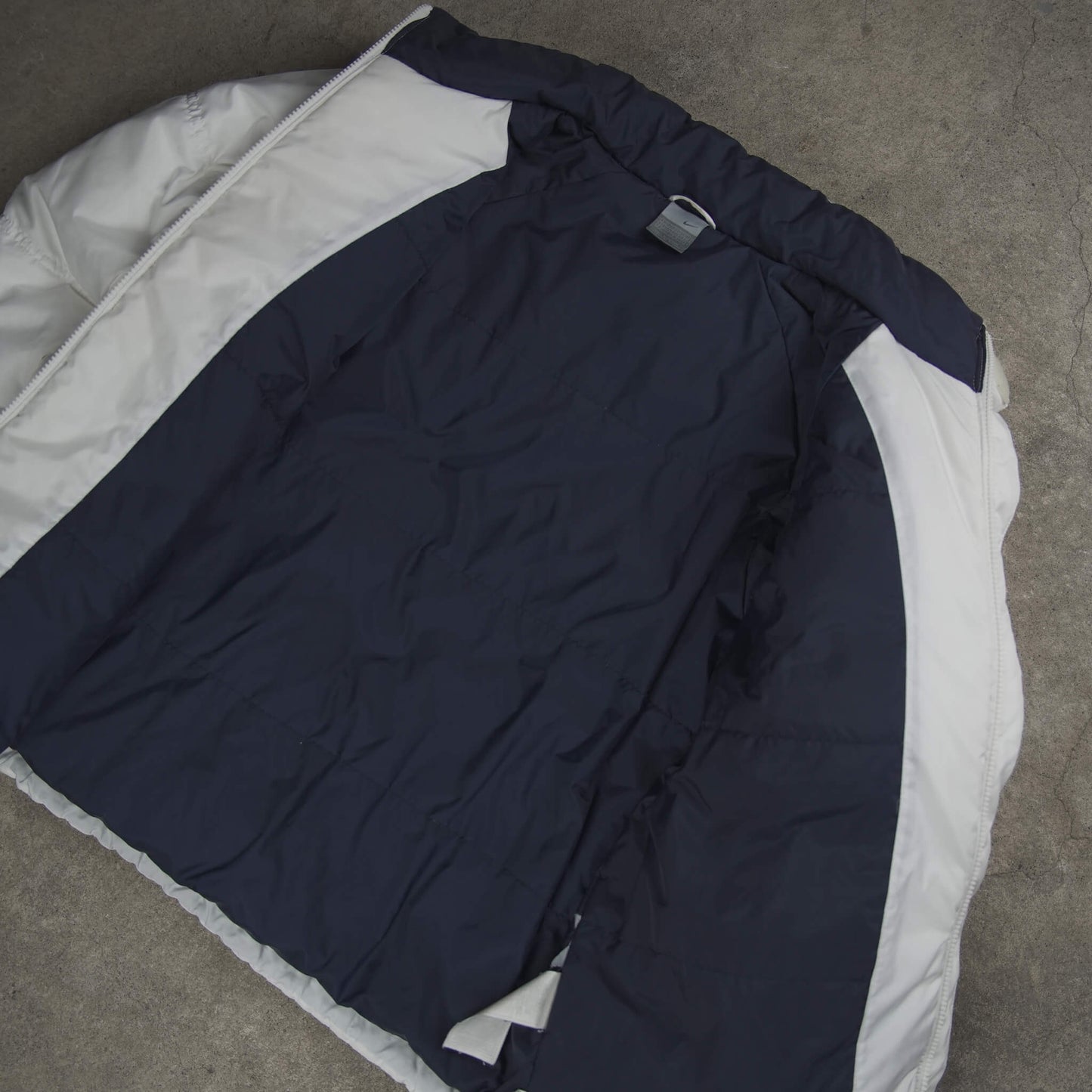 Nike Hex Vintage Puffer Jacket White (L)