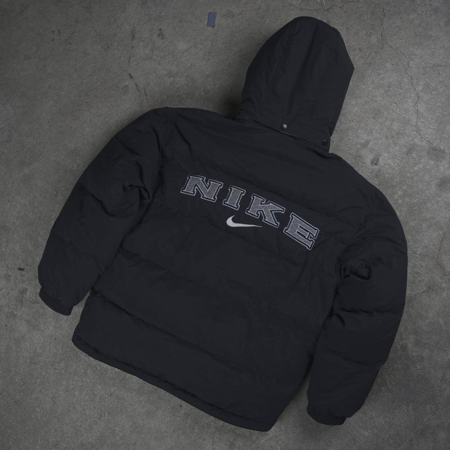 Nike Vintage Backprint Puffer Jacket Black (Fit S)