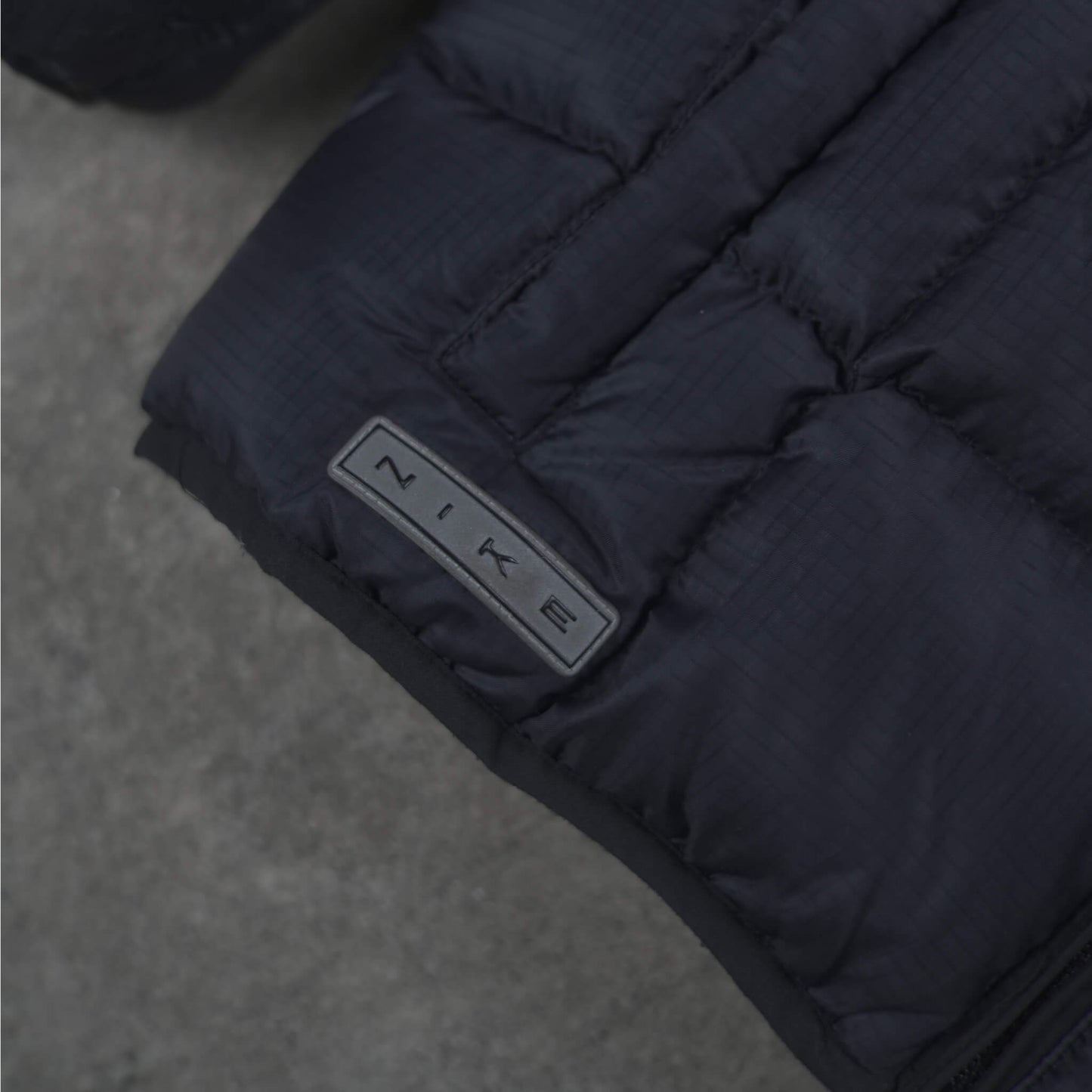 Nike Vintage Puffer Jacket Black (Fit XS-S)