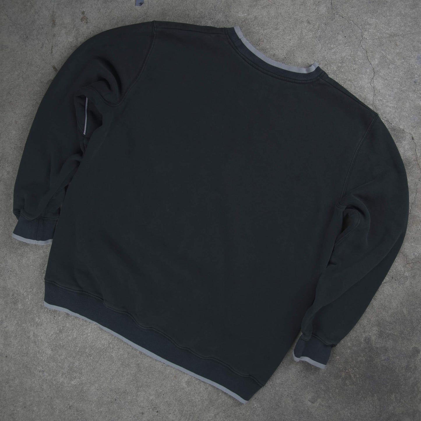 Nike Vintage Center Swoosh Sweater Black (L)